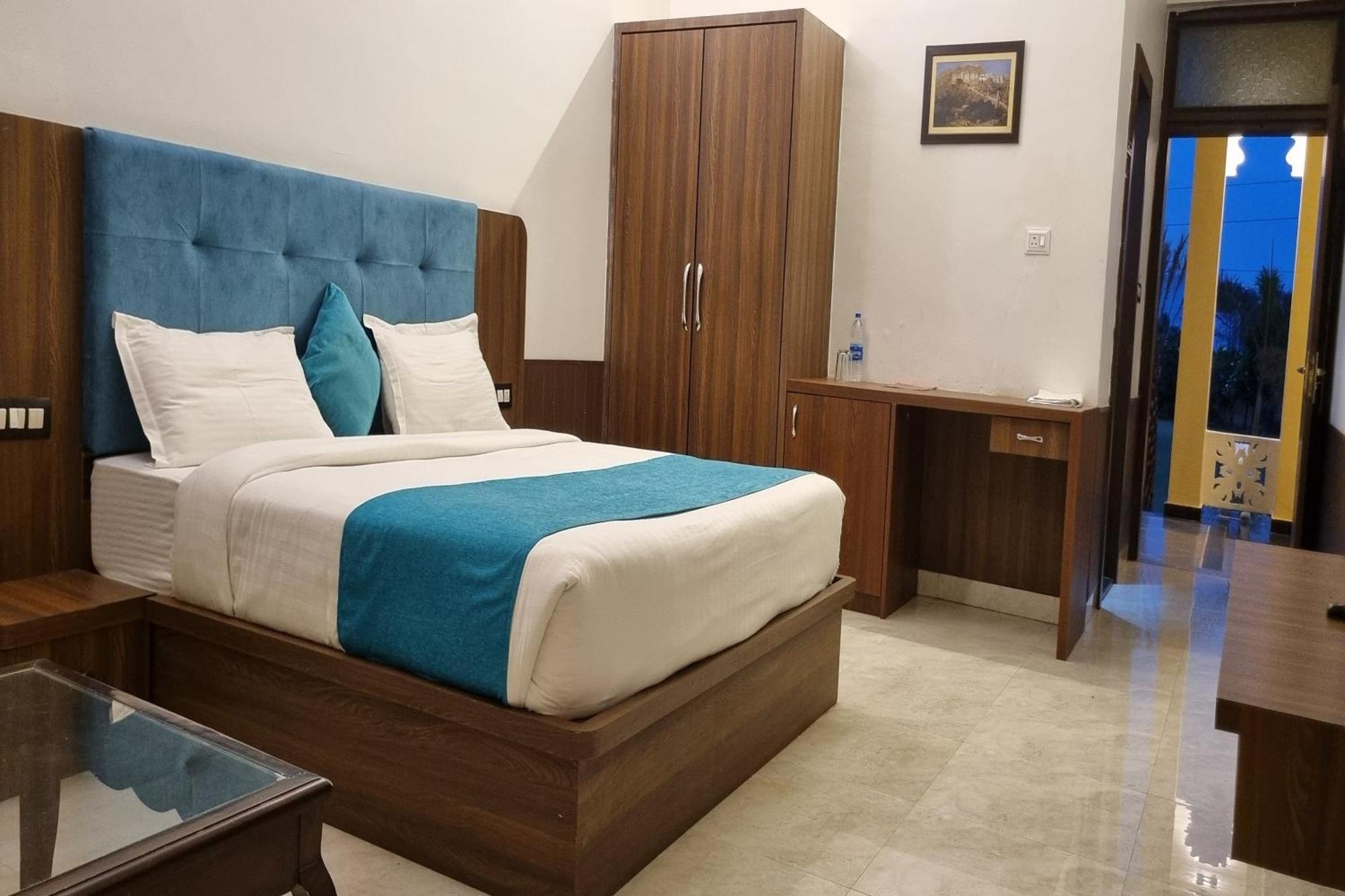Maangarh Resorts Udaipur Buitenkant foto