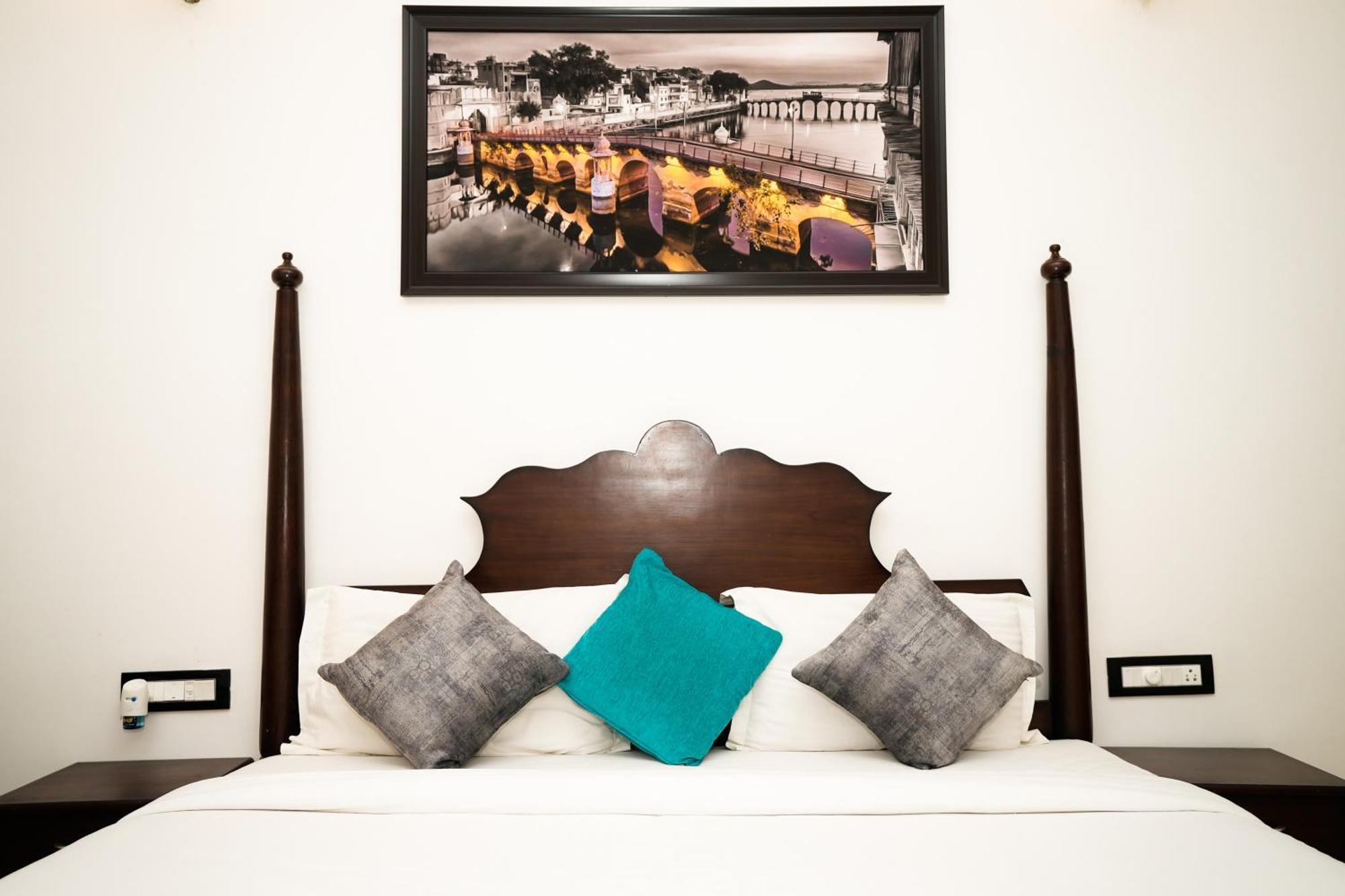 Maangarh Resorts Udaipur Buitenkant foto