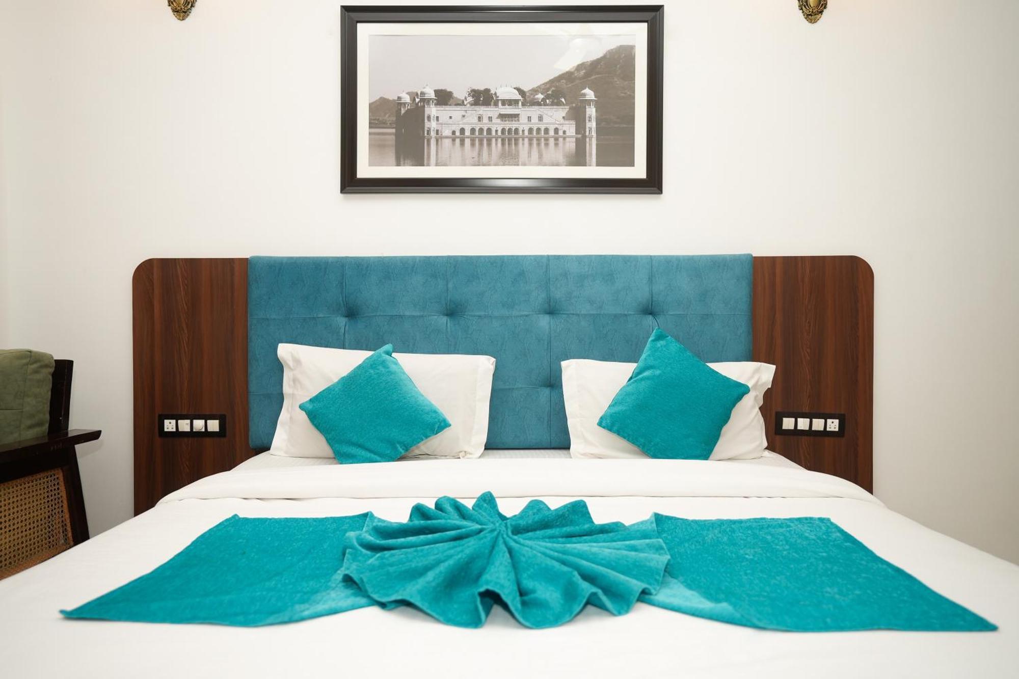 Maangarh Resorts Udaipur Buitenkant foto