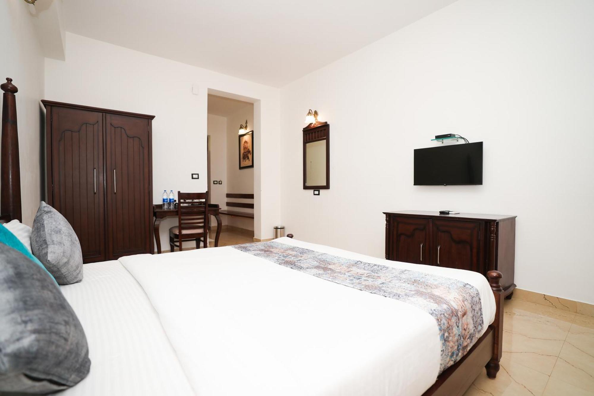 Maangarh Resorts Udaipur Buitenkant foto