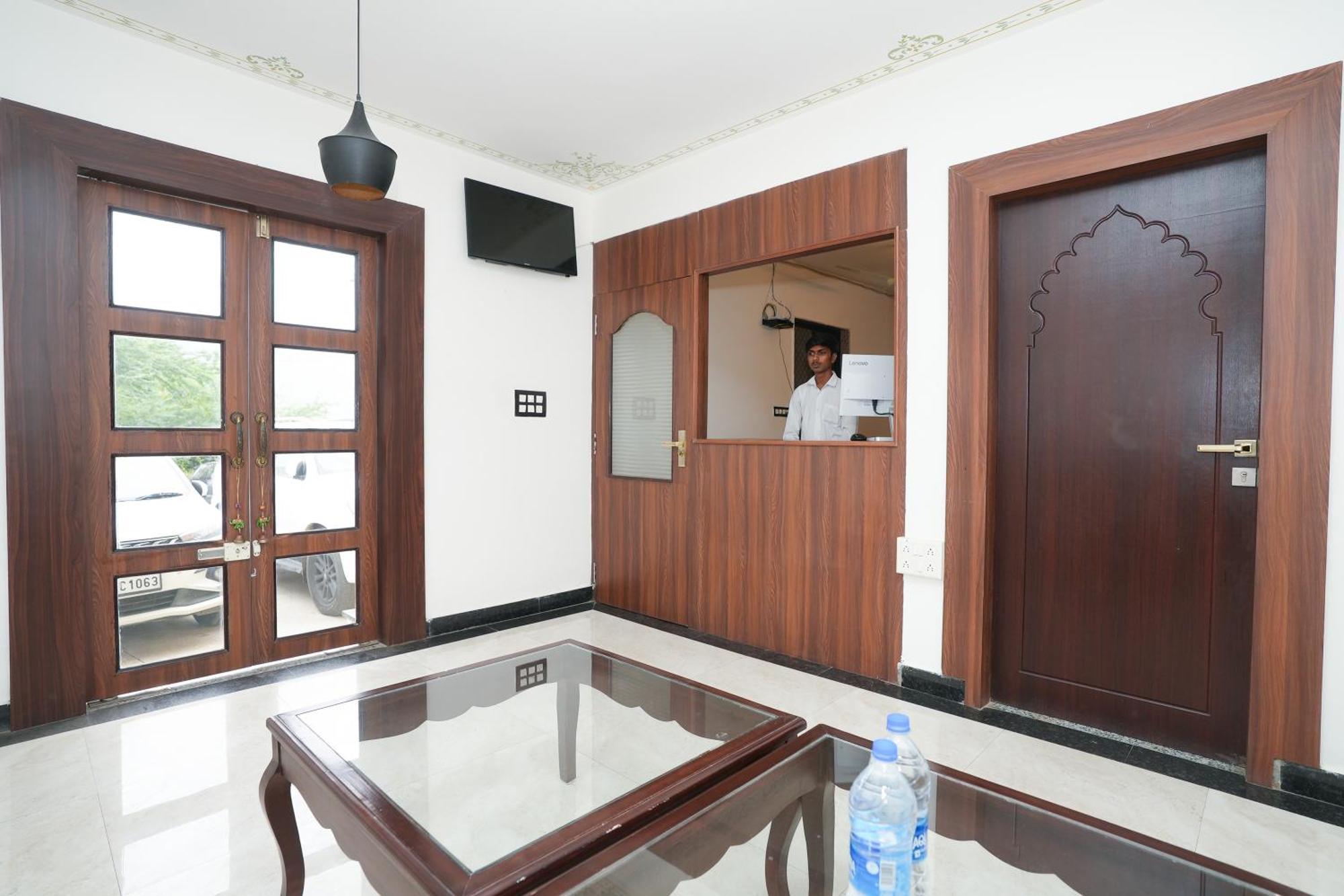 Maangarh Resorts Udaipur Buitenkant foto